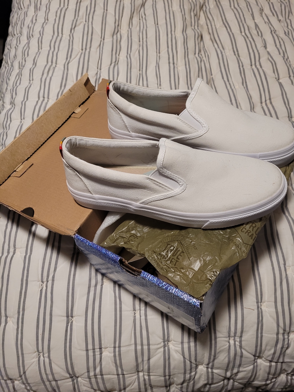 True Craft Women's White Slip-On Canvas Shoes